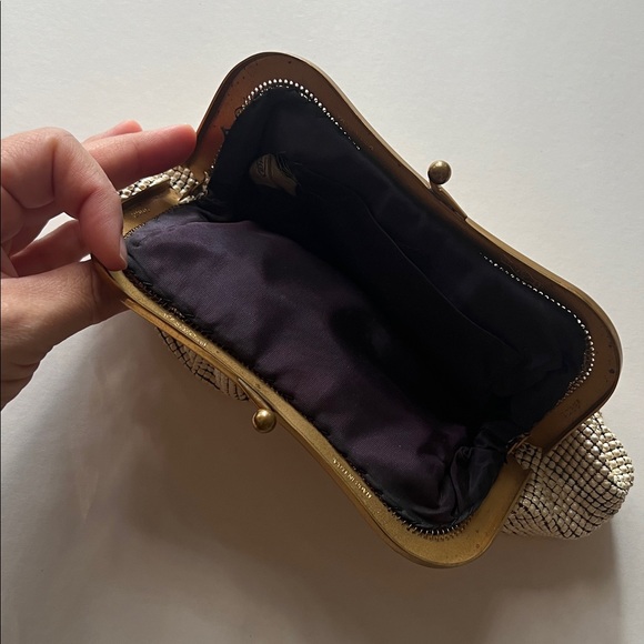Vintage 1920s Whiting & Davis Metal Minaudière Mesh Chainmail Gold Clutch - Bag - Picture 4 of 8